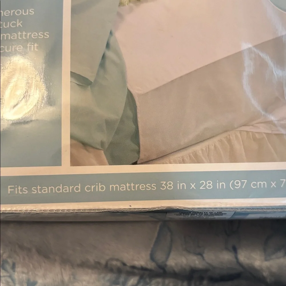 Summer White Waterproof Mattress Cover
